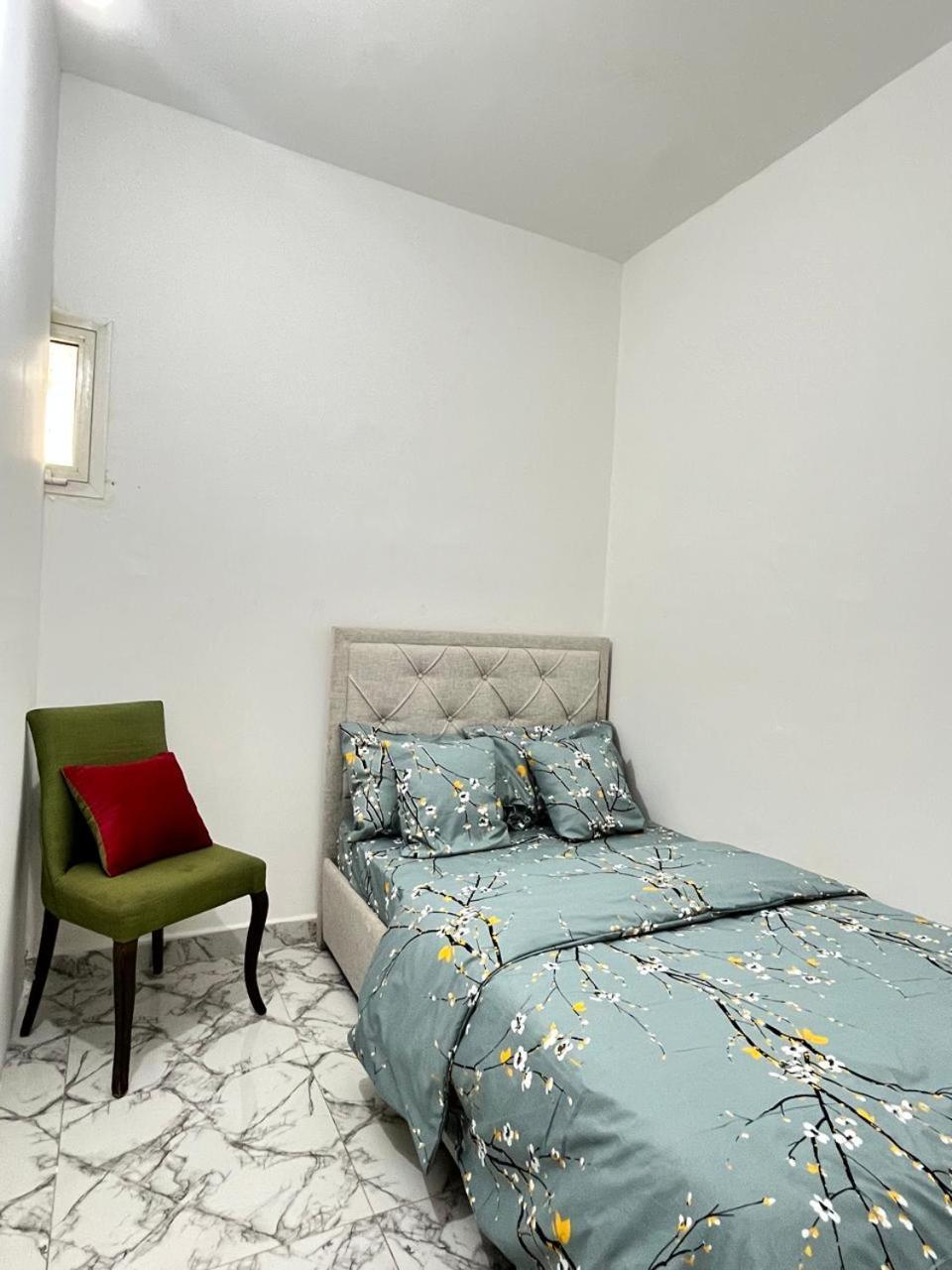 Privatunterkunft Cozy Abu Dhabi